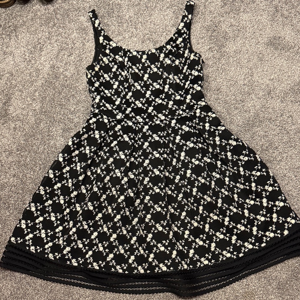 Sachin + Babi Black/White Floral Dress - romantic/feminine - Kentucky Derby